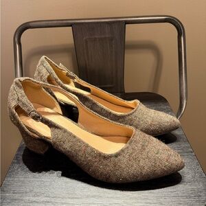 CL by Laundry Brown Tweed Heels
